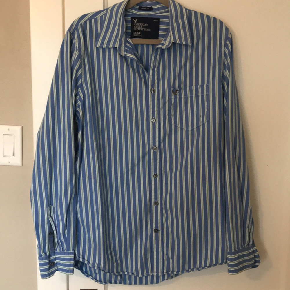 American Eagle Men’s Button Down, Size Large